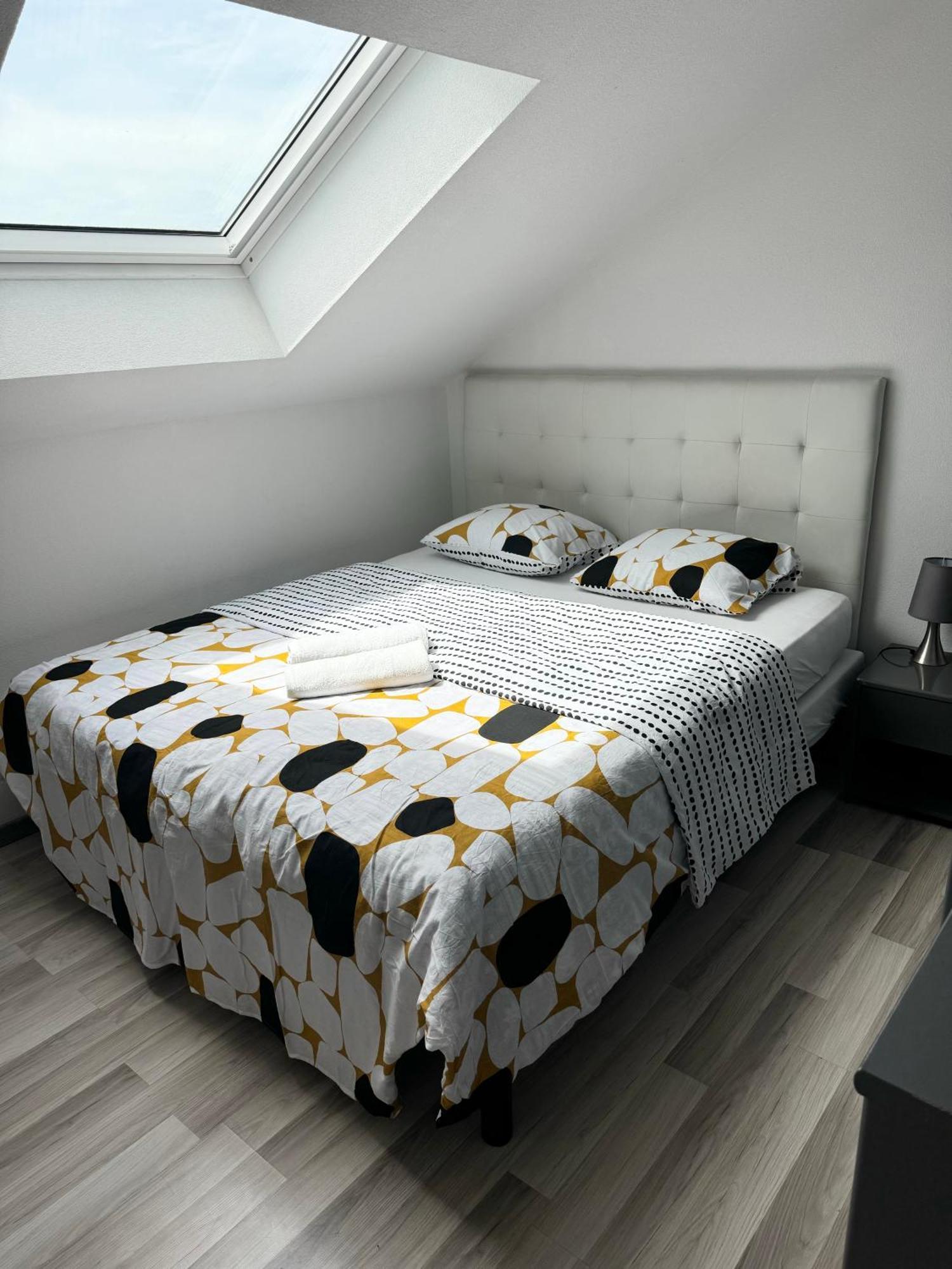 Appartement Bes,, Attique Neuf Avec Confort Wittenheim Exterior photo